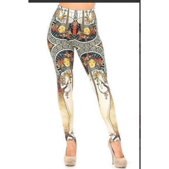 Plus Size Women‎ Plus Size Creamy Soft Gaia Mucha Leggings - Picture 2 of 7